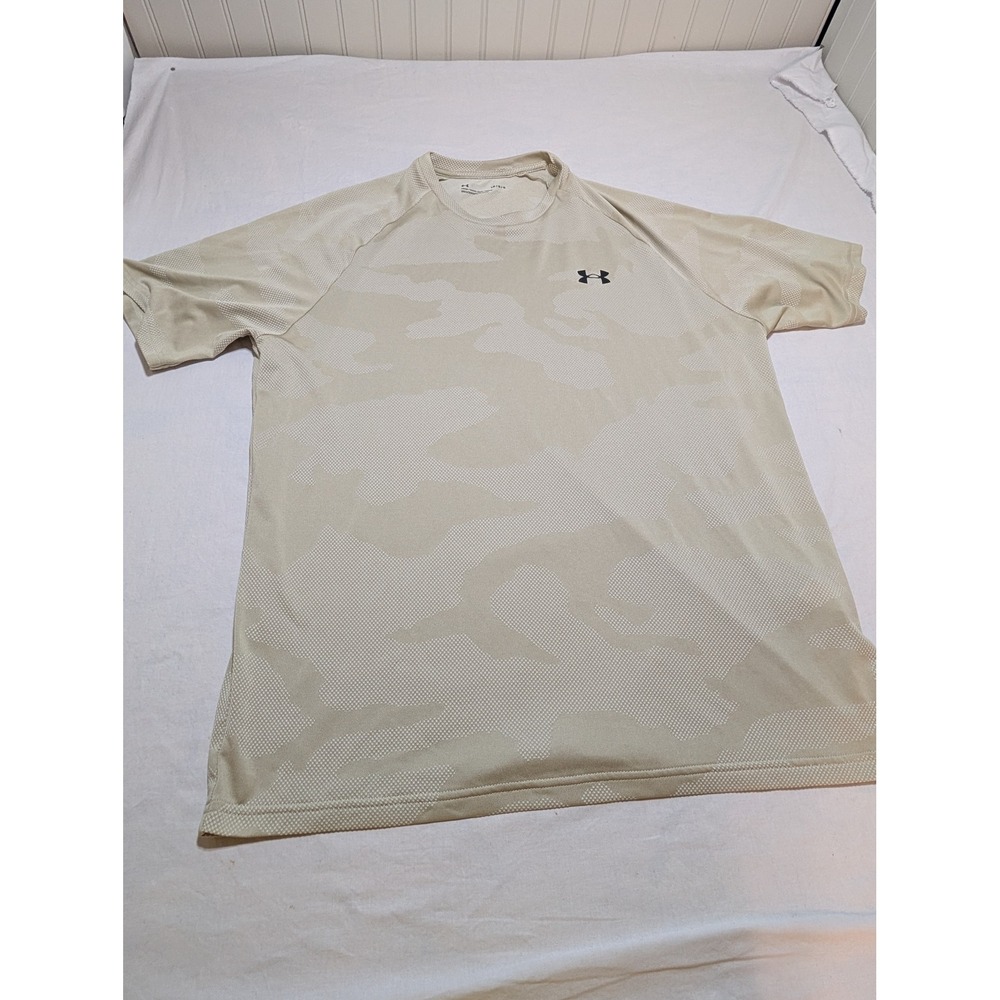 Under Armour Mens Camo Training Shirt Tan Beige Loose Fit Large Short Sleeve